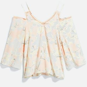 Market&Spruce Cold-Shoulder Blouse